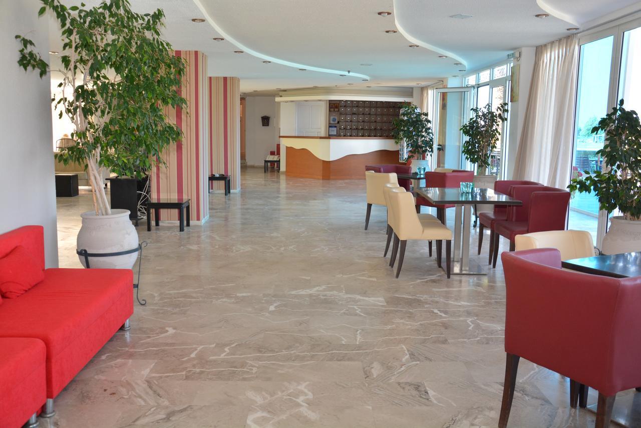Costa Angela Seaside Resort מראה חיצוני תמונה
