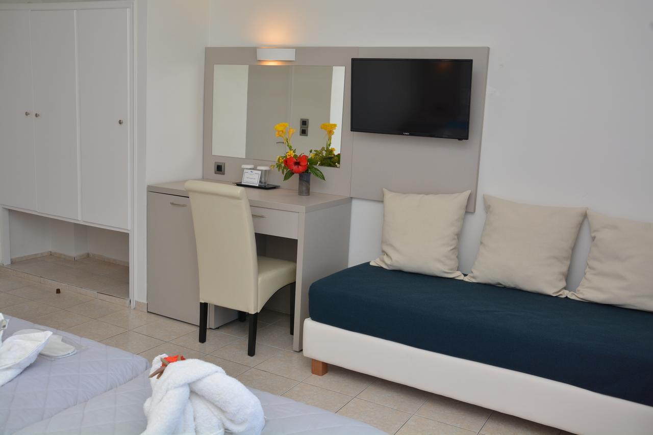 Costa Angela Seaside Resort מראה חיצוני תמונה